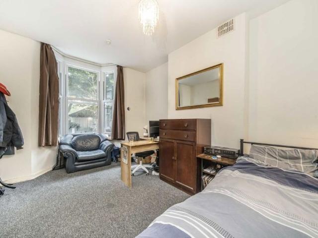 House for rent in Stroud Green, Greater London