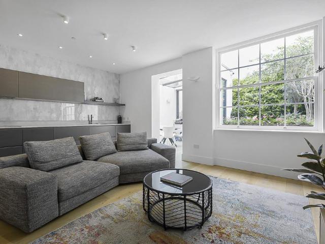 Apartment for rent in Knightsbridge, Greater London