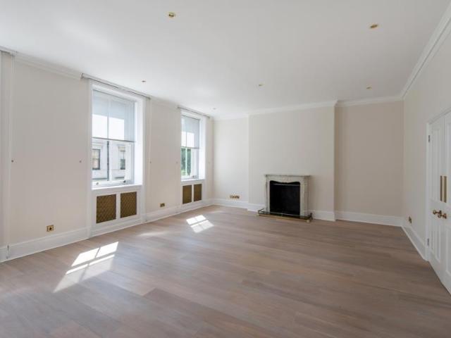 Apartment for rent in Knightsbridge, Greater London
