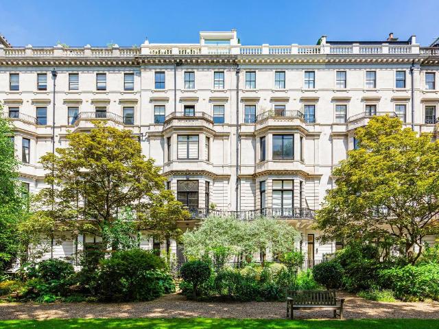 Apartment for rent in Knightsbridge, Greater London