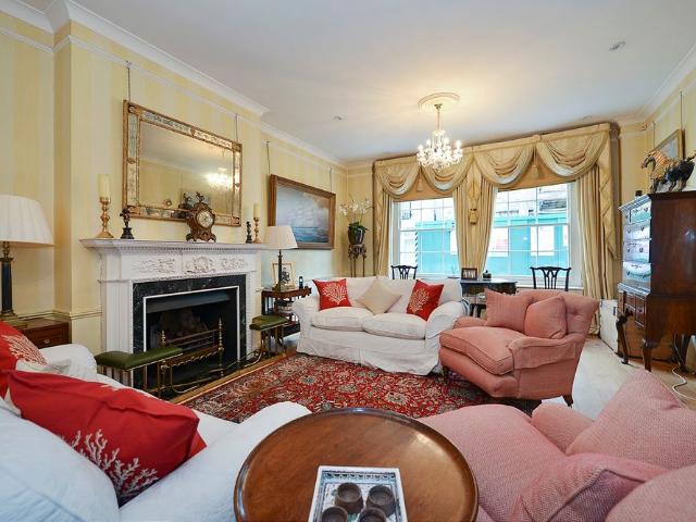 House for rent in Knightsbridge, Greater London
