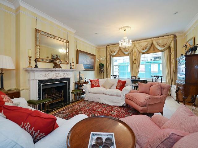 House for rent in Knightsbridge, Greater London