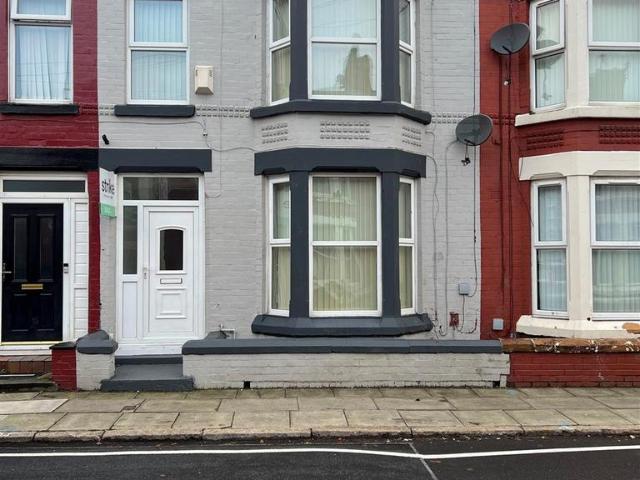 House for rent in Stoneycroft, Calderstones