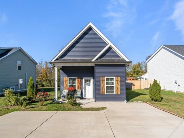 House for sale in Dickson, Tennessee