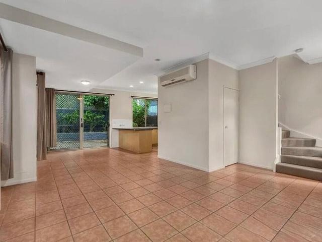 Room for rent in Toombul, Queensland