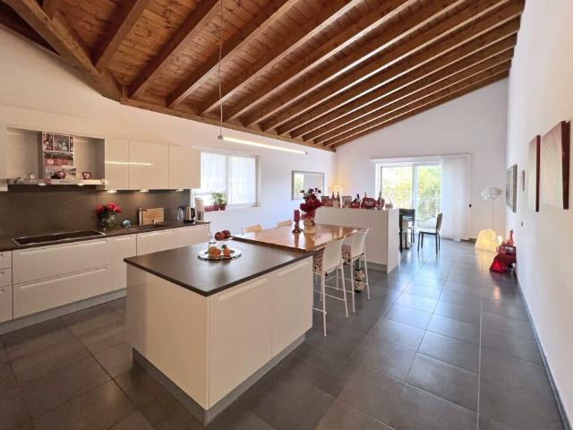 Wohnung kaufen in Lamone, Tessin