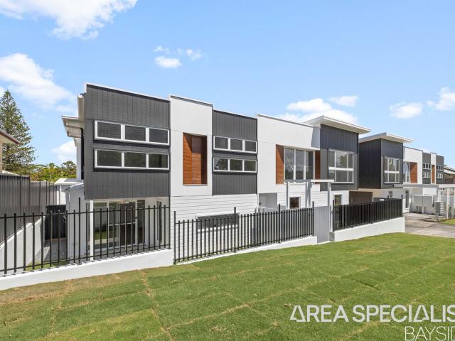 Townhouse for sale in Toombul, Queensland