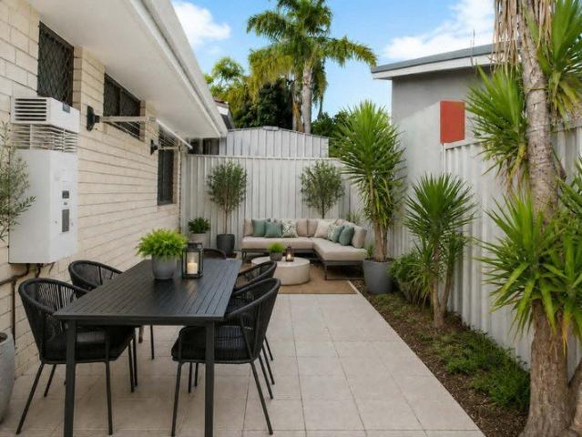 Villa for sale in Stirling, Western Australia