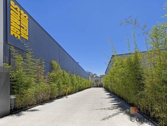 Warehouse for sale in Berkeley Vale, Central Coast Council