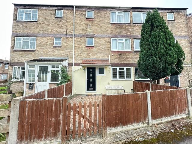 Room for rent in Houghton Regis, Bedfordshire