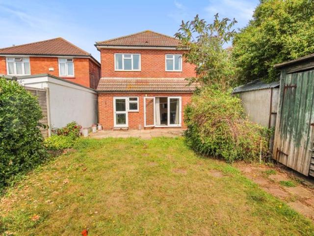Apartment for rent in Talbot Village, Bournemouth