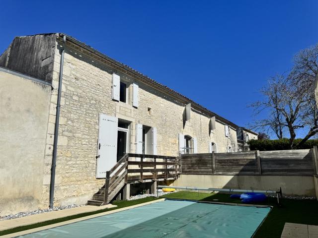 Maison vente à Saintes, Corme-ecluse