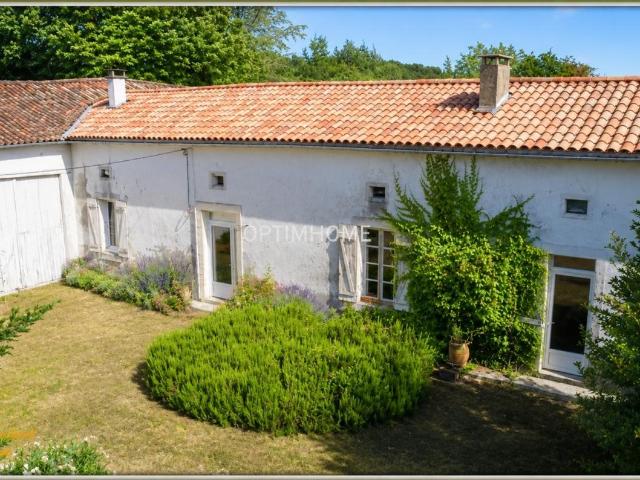 Ferme vente à Angoulême, Chalais