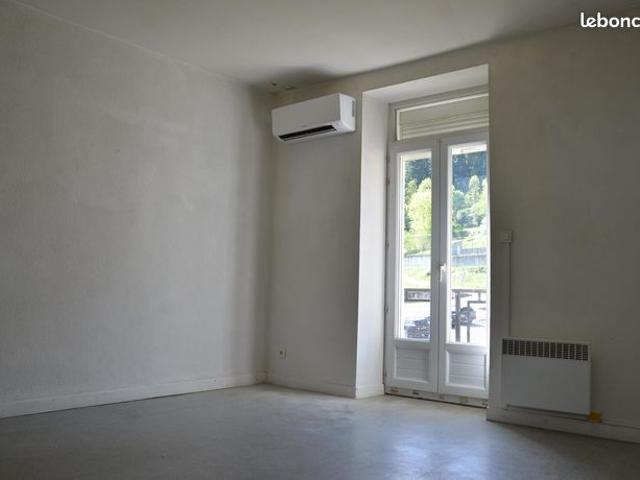 Maison vente à Privas, Saint-sauveur-de-montagut