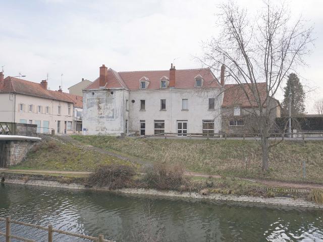 Maison vente à Charolles, Digoin