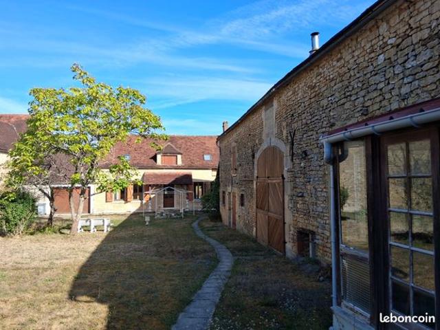 Maison vente à Chaource, Aube