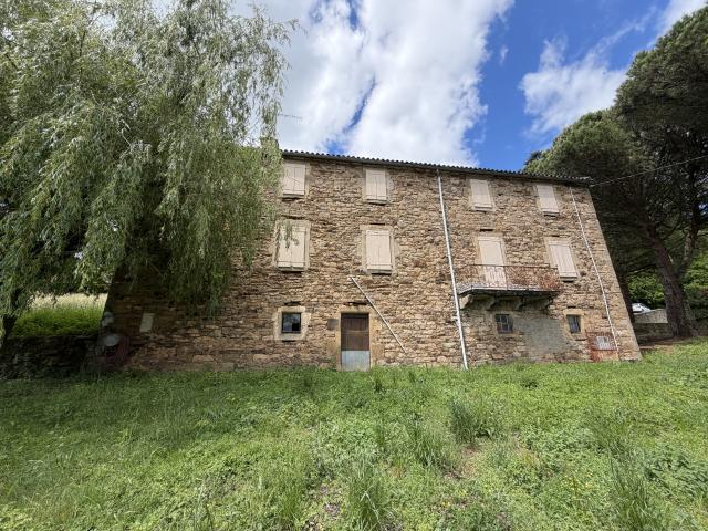 Ferme vente à Millau, Martrin