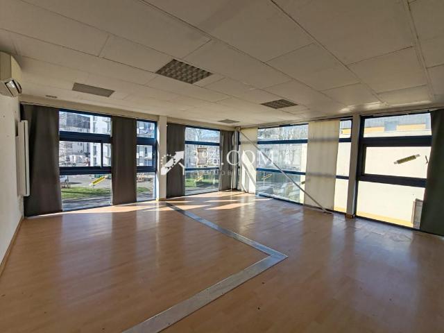 Bureau vente à Laon, Plateau / Ville Haute