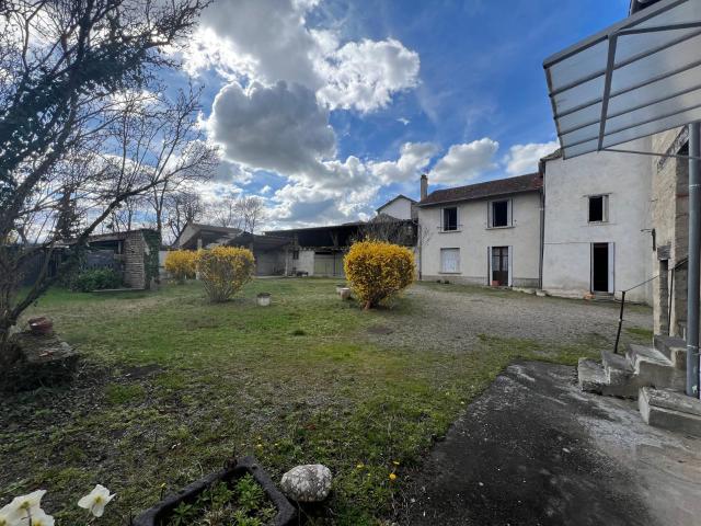 Maison vente à Thiers, Joze