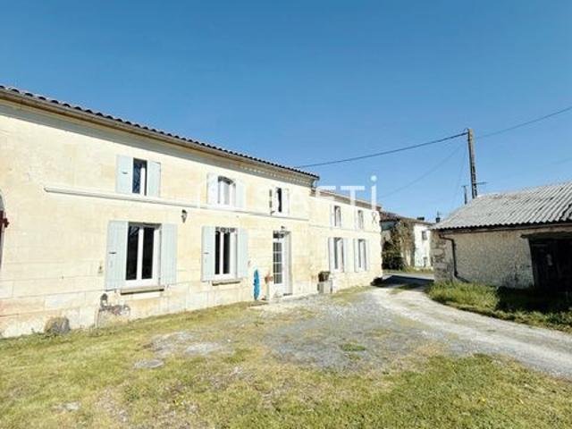 Villa vente à Saintes, Nouvelle-Aquitaine