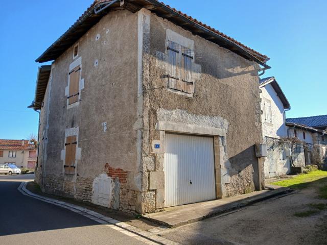 Maison vente à Confolens, Alloue
