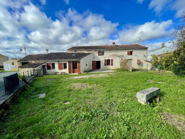 Maison vente à Saint-Jean-d'Angély, Taillant