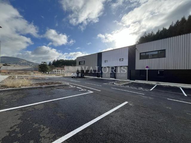 Local Commercial vente à Villefranche-sur-Saône, Rhône