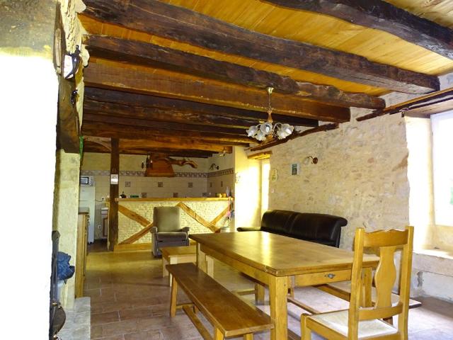 Maison vente à Saint-Léon-sur-Vézère, Dordogne