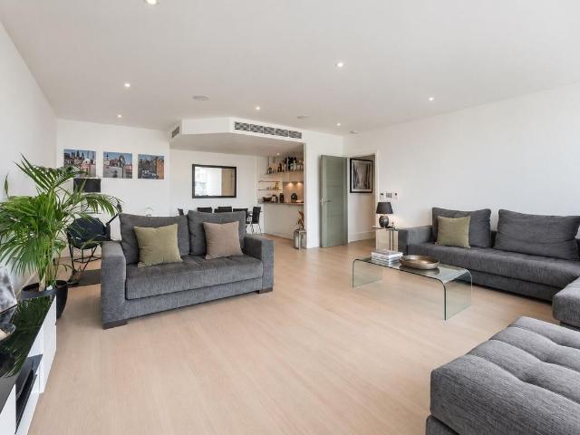 House for rent in Battersea Reach, Greater London