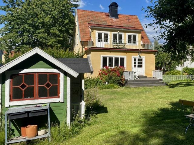 Hus hyra i Botkyrka, Stockholm
