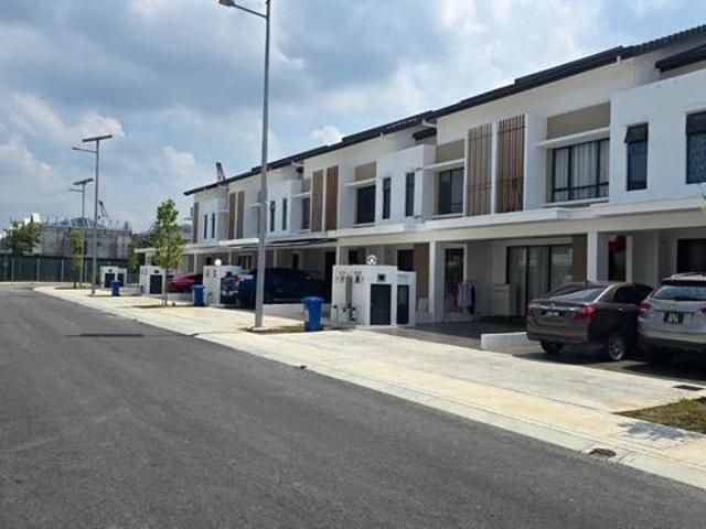 Terraced House for sale in Tanjong Sepat, Selangor