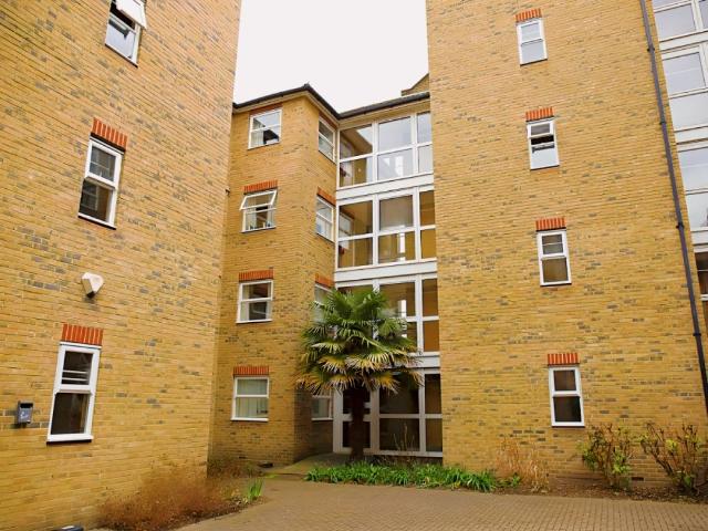 Room for rent in London Borough of Lewisham, New Cross
