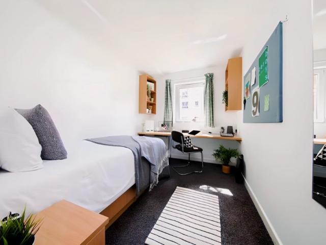 Room for rent in Hulme, Georgia