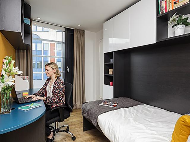 Room for rent in Aldgate, Greater London
