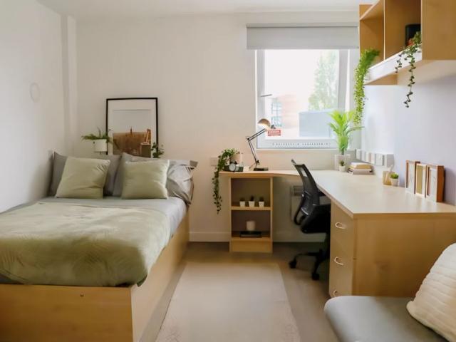 Room for rent in Haddon, East Midlands