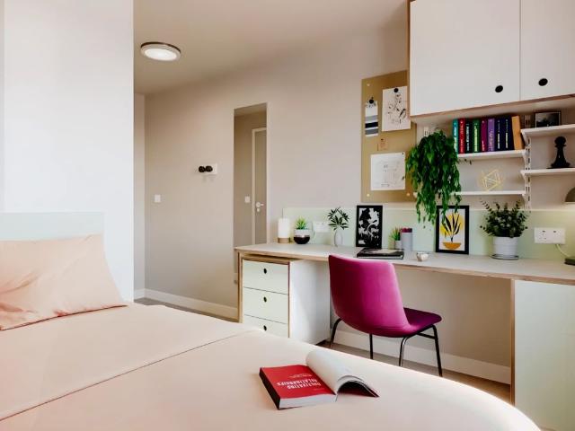 Room for rent in South Tottenham, Greater London
