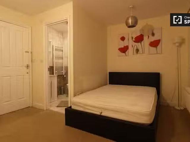 House for rent in Barking Riverside, Greater London