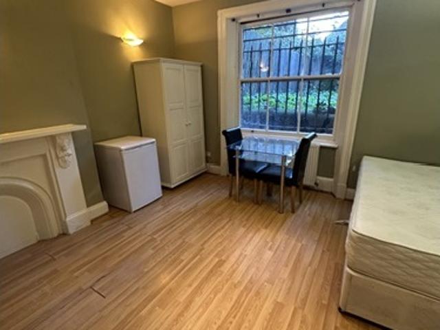 Studio for rent in Kensington, Greater London