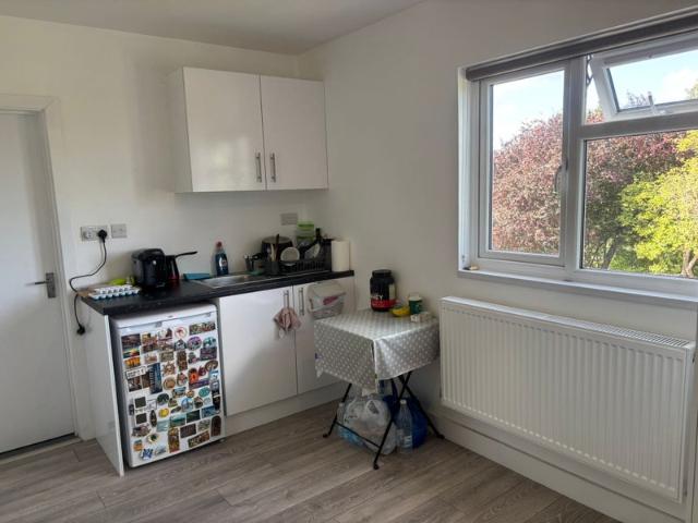 Apartment for rent in Bowes, Greater London