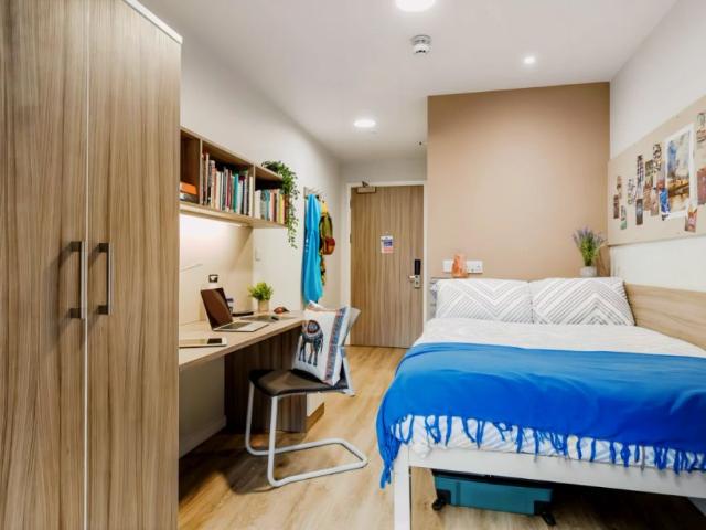 Room for rent in Round Hill, Brighton & Hove