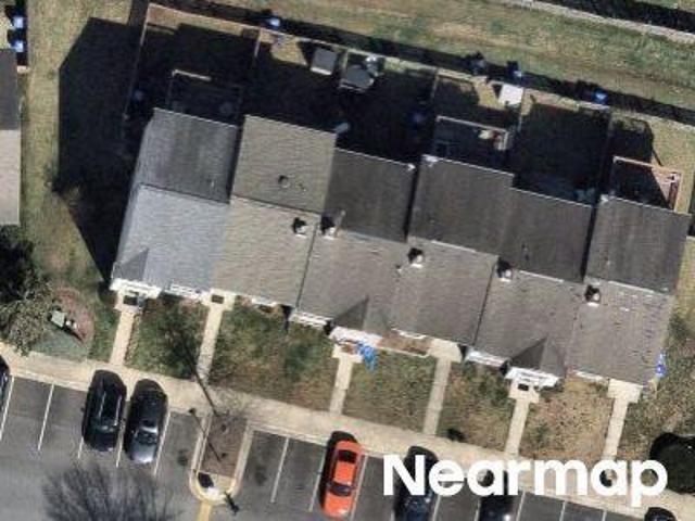 Townhouse for sale in Waldorf, Maryland
