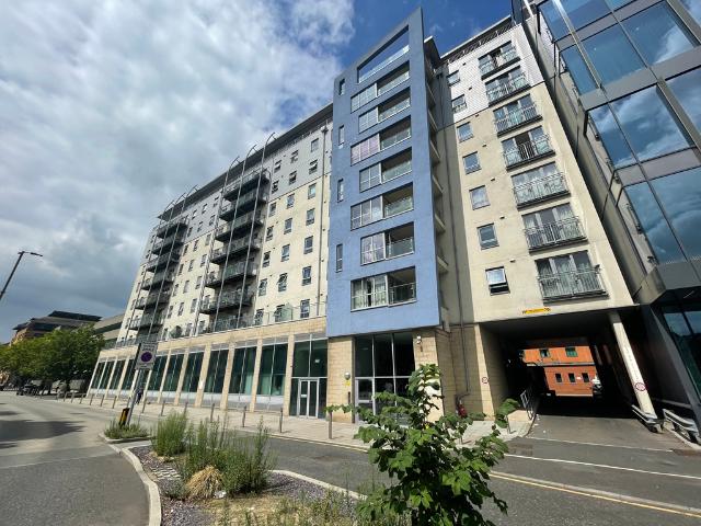 Apartment for rent in Horsell, Woking