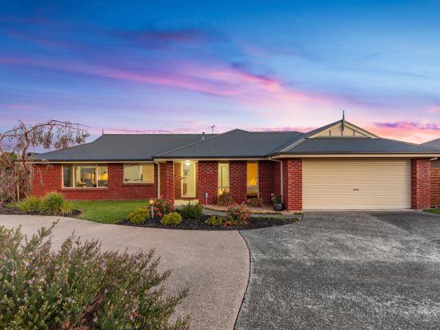 Apartment for sale in Camerons Creek, Victoria