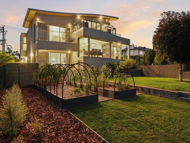 Cottage for sale in Hobart, Tasmania