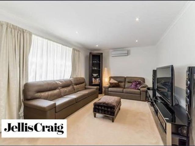 Townhouse for rent in Camerons Creek, Victoria