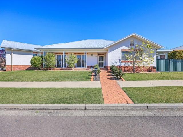 House for sale in Hillvue, Tamworth