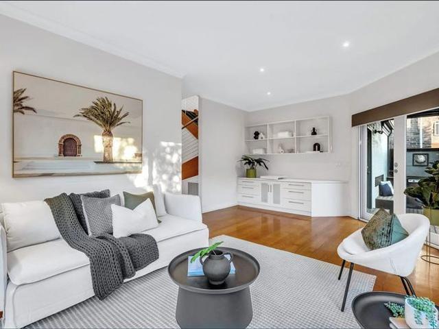 House for rent in Parkdale, Melbourne