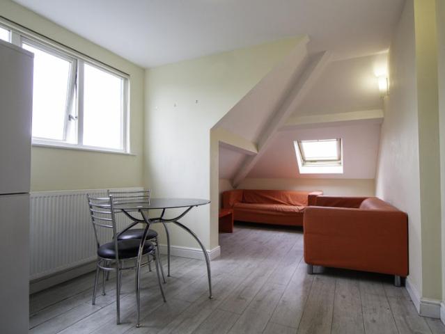 Apartment for rent in Hyde Park, West Yorkshire