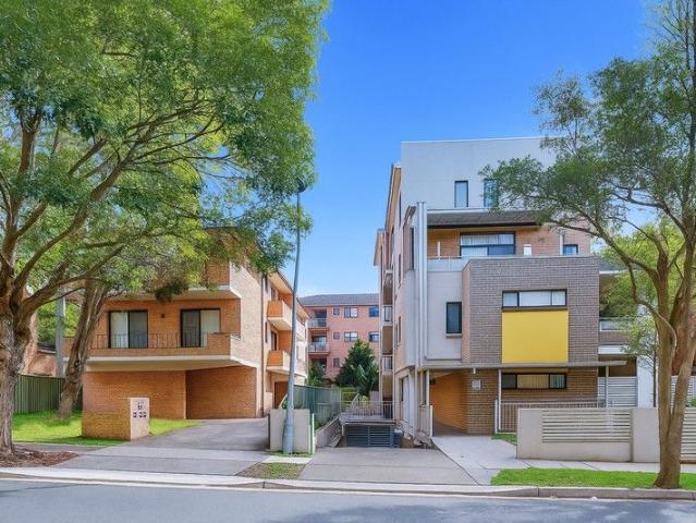 Flat for sale in Westmead
