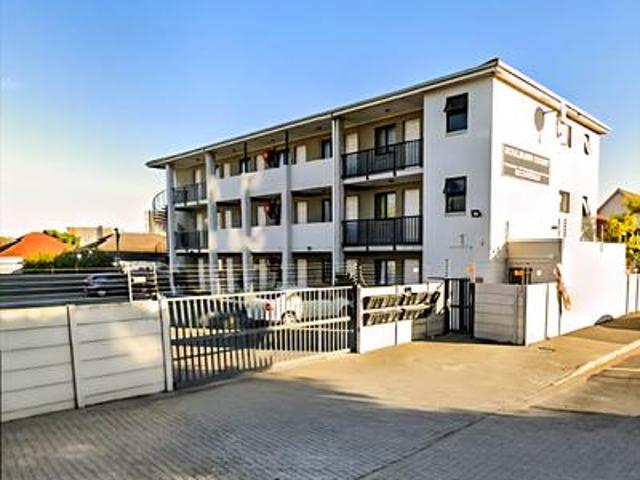 House for sale in Goodwood, Western Cape